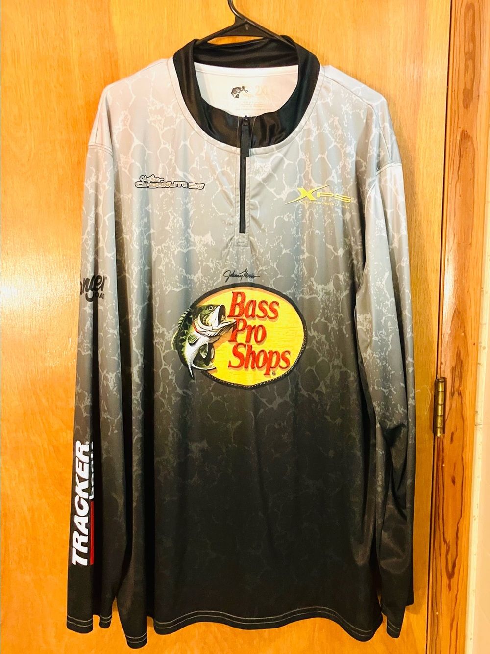 Bass Pro Shops Men’s XXL Quarter Zip Performance Top Polyester Johnny Morris